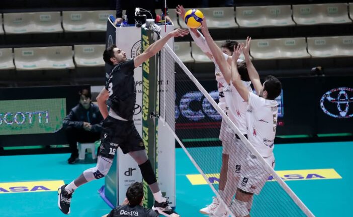 Volley: contro Siena la capolista Ravenna vince 3-0