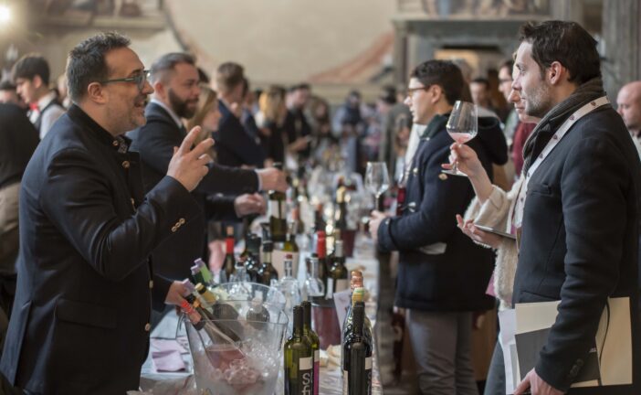 Wine&Siena aderisce a “La bottiglia della solidarietà per aiutare un padre in difficoltà”