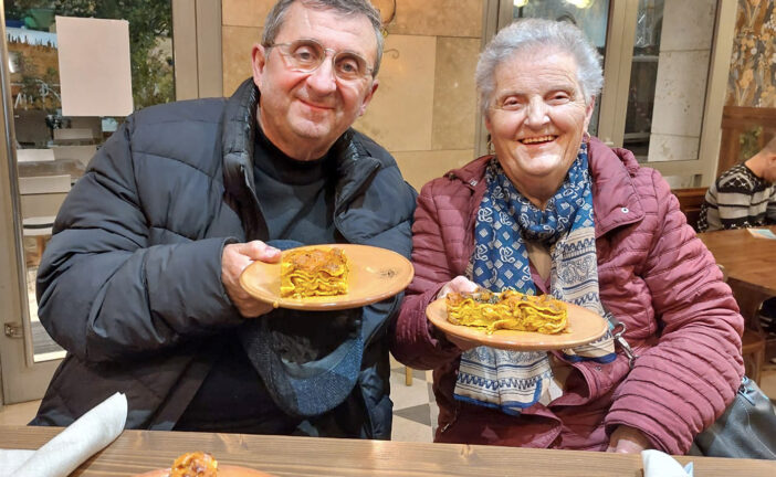 Il Caffè del Teatro saluta con le lasagne di Marina