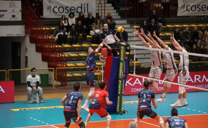 A Catania Siena vince ancora al tiebreak