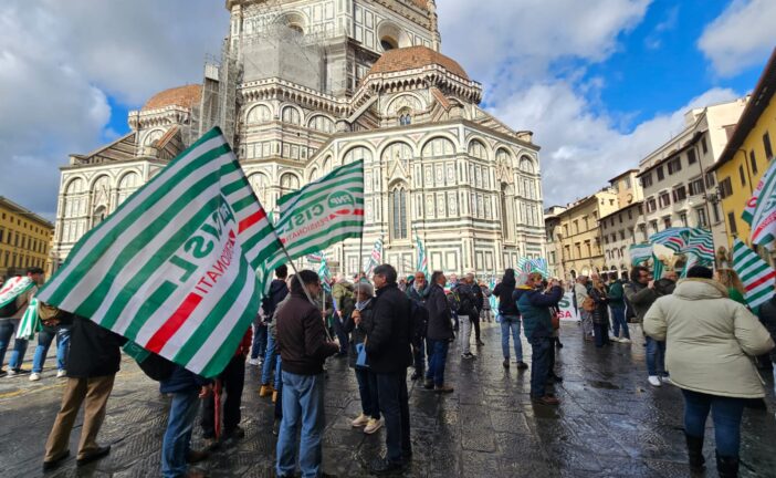 Cisl: consegnate in Regione 10mila cartoline contro l’aumento dell’addizionale Irpef