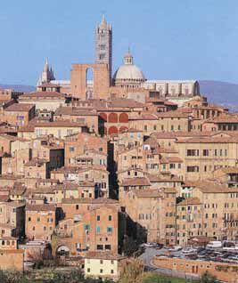 Siena allo specchio, due libri che mostrano la città com’era