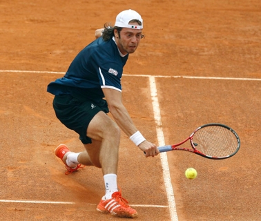 Tennis: a agli Internazionali di Roma Lorenzi avanza