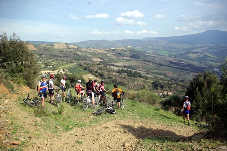 Ciclismo: domenica si corre la "Fondo Città di Chianciano"