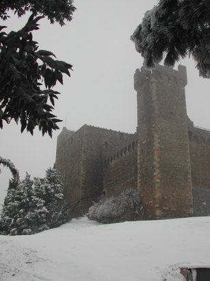 Montalcino: disagi per la neve lungo la circonvallazione