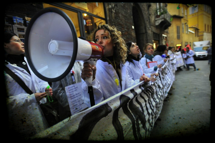 "Sapete che c’è un’azienda che sta per chiudere?"