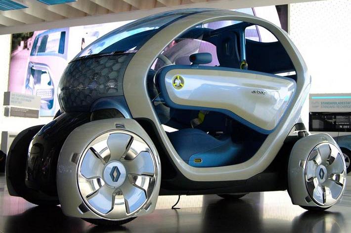 Mobilità sostenibile: arriva Twizy, urban crosser elettrico